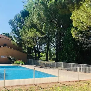 Joli Studio Au Village Camarguais - , Arles France